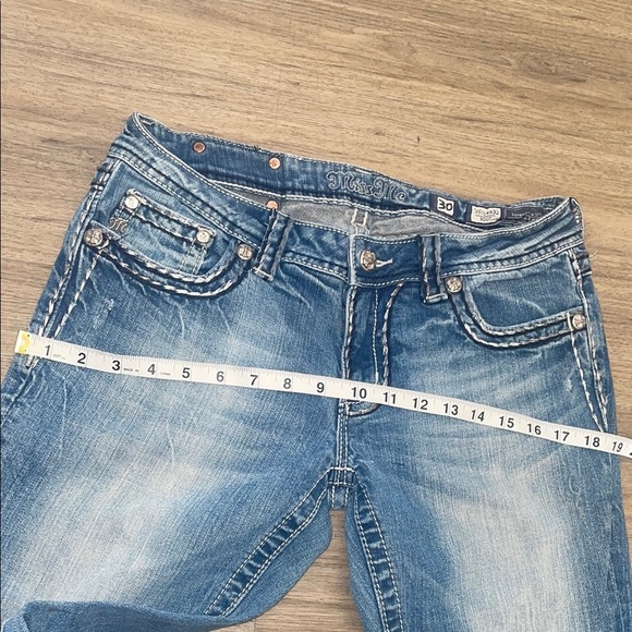 🦋Miss Me Women’s Jeans - Picture 4 of 10
